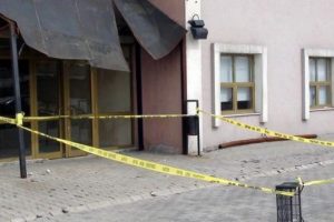 Engelli &ccedil;ocuk kaldığı hastanede intihar etti