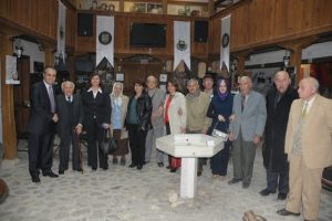Huzur sarayı sakinlerinin İneg&ouml;l gezisi