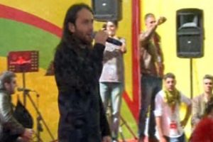 Lazca okudum diye...'