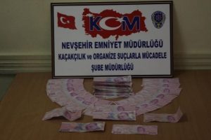 Piyasaya sahte para s&uuml;ren 3 kişi tutuklandı
