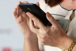 N&uuml;fus 7, cep telefonu abonesi 6 milyar
