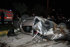 Polisten ka&ccedil;an ara&ccedil; kaza yaptı: 5 yaralı