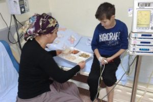 11 yaşında hayat m&uuml;cadelesi veriyor