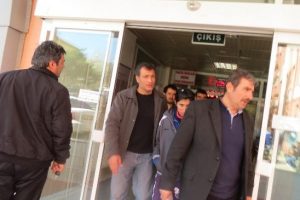 Kız meselesi y&uuml;z&uuml;nden kavga