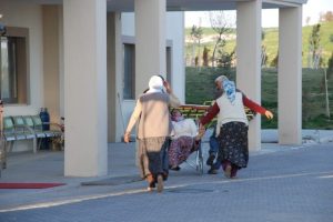 Kayıp &ccedil;ocuğun cesedi kanalizasyondan &ccedil;ıktı