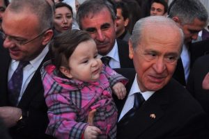 Bah&ccedil;eli a&ccedil;ılışını yaptığı hizmet yerlerini gezdi