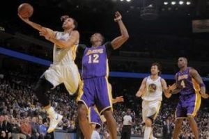 Golden State Warriors Los Angeles Lakers'ı yendi