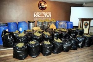Zehir tacirlerine b&uuml;y&uuml;k darbe