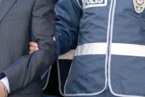Diyarbakır'da 31 kişiye g&ouml;zaltı