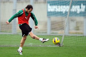 Bursaspor frikik &ccedil;alıştı