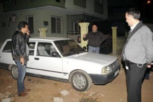 &Ccedil;alıntı otomobil ile demir &ccedil;almaya kaktılar