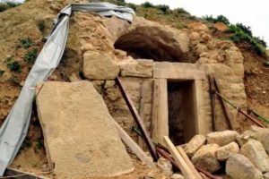 1800 yıllık oda mezar bulundu