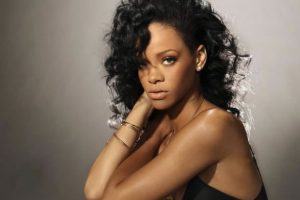 Rihanna'ya doktorlarından korkutan uyarı