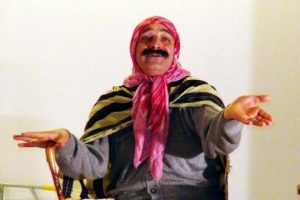 Doktorların sahnelediği tiyatro oyunu beğeni topladı