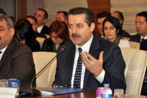 'Memurlar yan gelip yatıyor' s&ouml;z&uuml;ne Bakan Faruk &Ccedil;elik ne dedi?