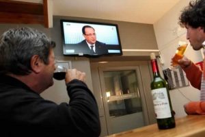 Fransa zengin vergisini şirketlerden alacak