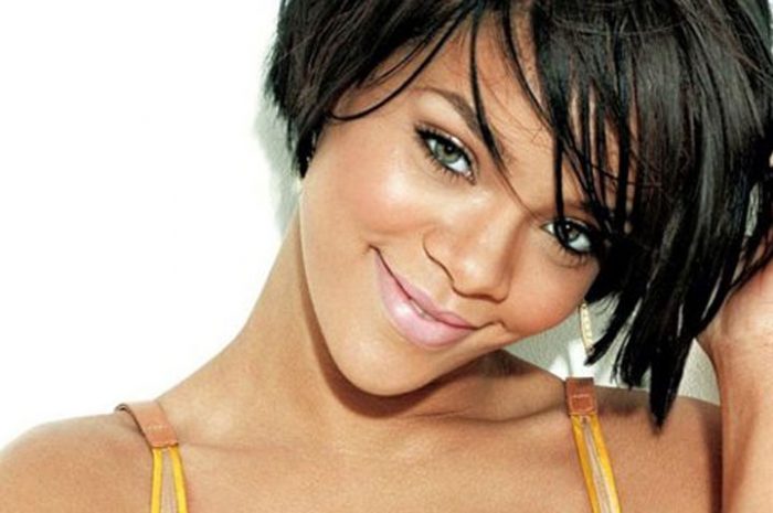 Rihanna SGK'lı, janti şof&ouml;r arıyor