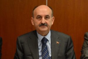Mehmet M&uuml;ezzinoğlu'nun ilgin&ccedil; anısı