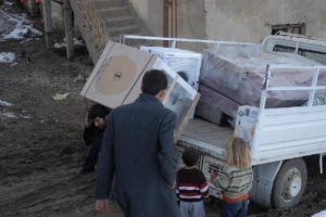 Mağdur aileye yardım eli