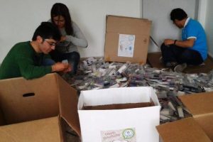 Kalem, silgi ve kalemtıraşlar k&ouml;y okullarına