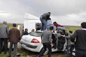 Roth'un konvoyunda kaza: 2 polis şehit