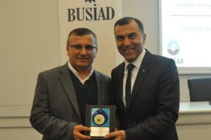 'Kentsel d&ouml;n&uuml;ş&uuml;m kentlerin kimliğini &ouml;ld&uuml;r&uuml;yor'