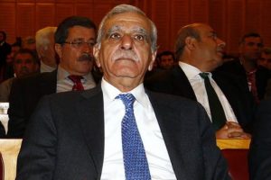 &Ouml;calan'ın mektubuna destek y&uuml;r&uuml;y&uuml;ş&uuml;