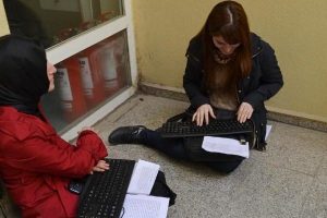 Katiplik i&ccedil;in kıyasıya yarıştılar