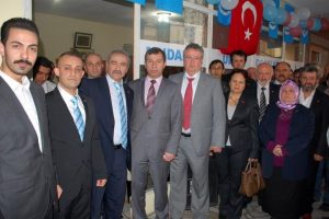 O sloganın tartışması bitmiyor