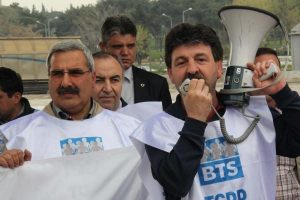 Demiryolu &ccedil;alışanlarından eylem