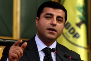 İmralı'dan &ouml;nce &Ouml;calan'ın k&ouml;y&uuml;ne gidecek