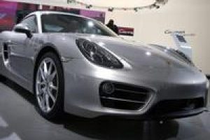 Porsche Cayman GT3 yolda