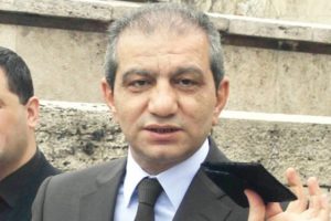 Meclis'ten dinlemeye karşı 'kılıflı' &ouml;nlem