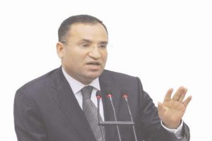 Bekir Bozdağ'dan &ccedil;arpıcı a&ccedil;ıklamalar