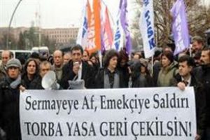 "Torba yasa" protestosunda beraat
