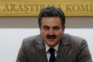Meclis'e baş&ouml;rt&uuml;l&uuml; girilebilir mi?
