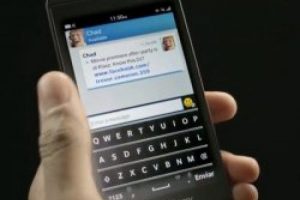 Apple d&uuml;ş&uuml;şte Blackberry dibi g&ouml;rd&uuml;