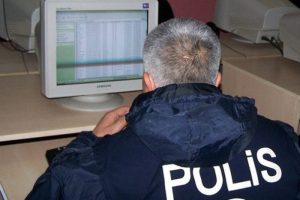 Polis dolandırıcılara karşı uyardı