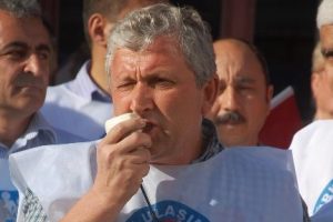Demiryolu &ccedil;alışanları tepkili
