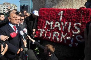 T&uuml;rk-İş'ten "Taksim" başvurusu