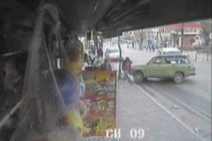 &Ouml;l&uuml;mden saniyelerle kurtuldu