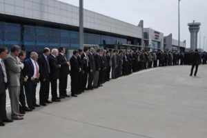 İş adamlarının 'Bakan eli sıkma' kuyruğu