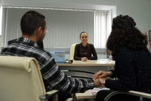 "&Ouml;nce &ouml;ğren, sonra evlen"