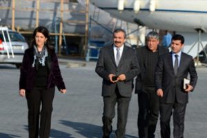 4. Heyet İmralı'ya gitti