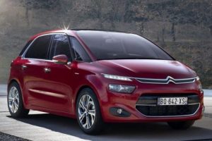 Citroen C4 Picasso sahnede
