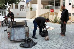 Engelli motosikletiyle esrar taşıdı