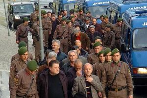 AK Partili Eski Başkan yargı&ccedil; &ouml;n&uuml;nde