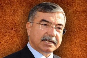 "T&uuml;rk askeri Afganistan'da kalmaya devam edecek