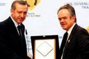 Erdoğan'a liderlik &ouml;d&uuml;l&uuml; verildi