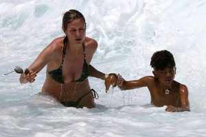 Heidi Klum'ın oğlu &ouml;l&uuml;mden d&ouml;nd&uuml;!